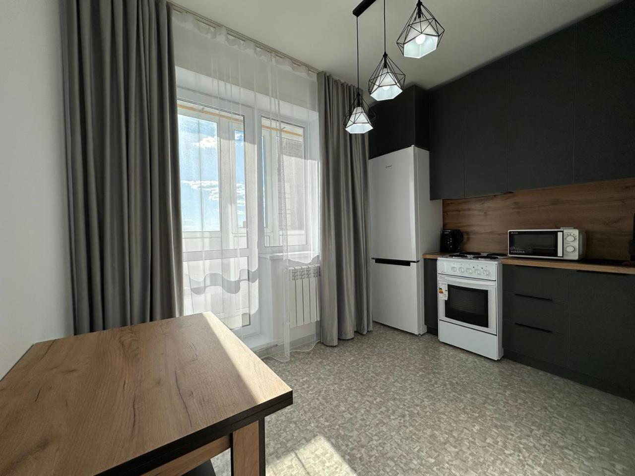 Apartment новостройка 12 этаж, горького 8 *